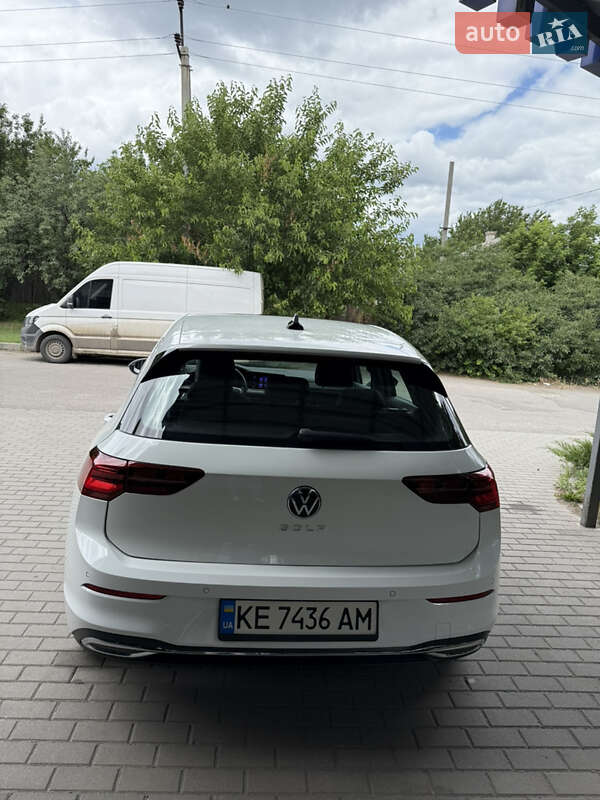 Хетчбек Volkswagen Golf 2022 в Павлограді