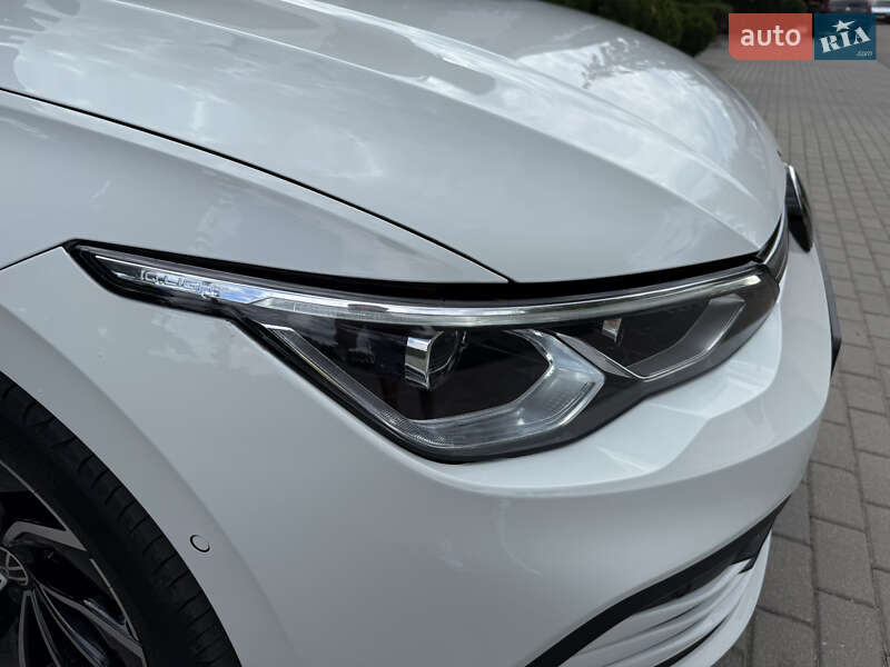 Хетчбек Volkswagen Golf 2022 в Павлограді