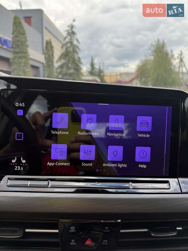 Хетчбек Volkswagen Golf 2022 в Павлограді
