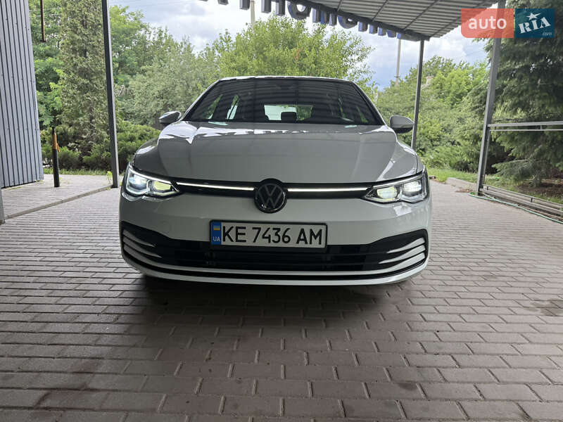 Хетчбек Volkswagen Golf 2022 в Павлограді