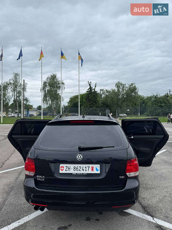 Универсал Volkswagen Golf 2010 в Житомире