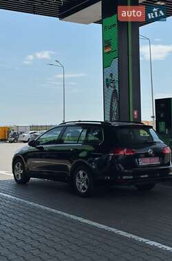 Універсал Volkswagen Golf 2015 в Конотопі