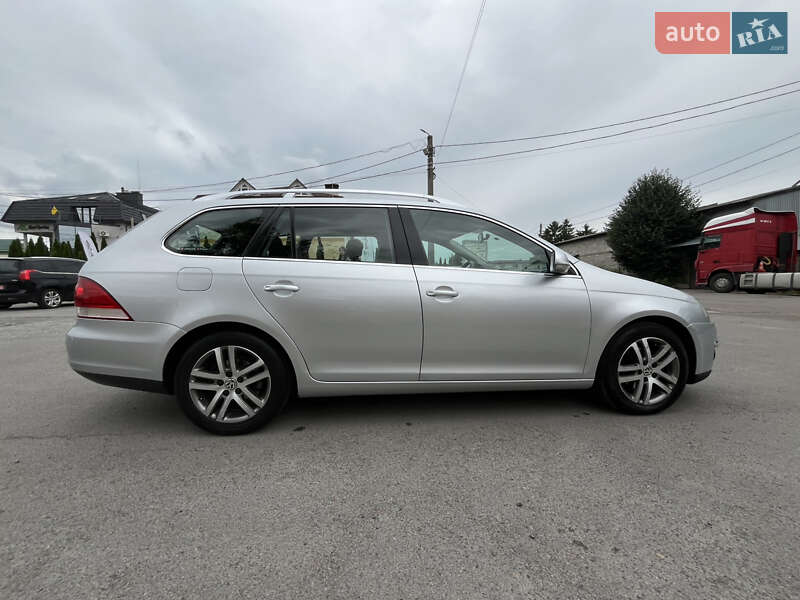 Універсал Volkswagen Golf 2008 в Рівному