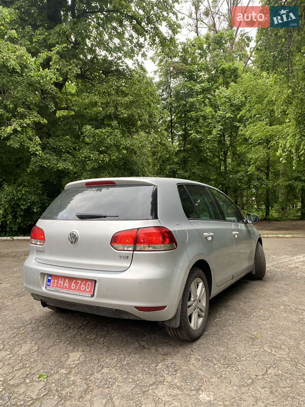 Хэтчбек Volkswagen Golf 2012 в Любешове
