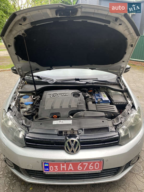 Хэтчбек Volkswagen Golf 2012 в Любешове