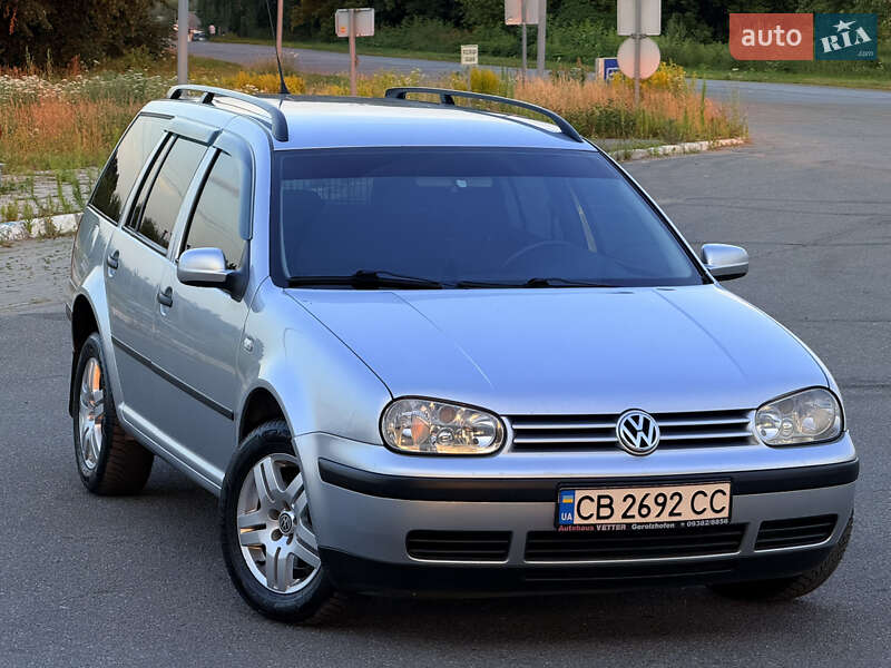 Універсал Volkswagen Golf 2001 в Мені