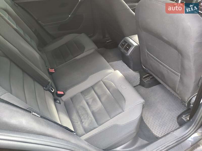 Универсал Volkswagen Golf 2017 в Бородянке