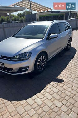 Універсал Volkswagen Golf 2014 в Кривому Розі