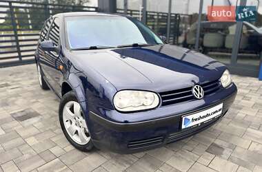 Хетчбек Volkswagen Golf 1998 в 