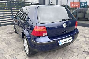 Хетчбек Volkswagen Golf 1998 в 