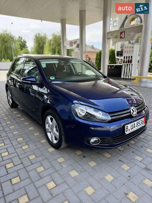 Хетчбек Volkswagen Golf 2010 в Тернополі