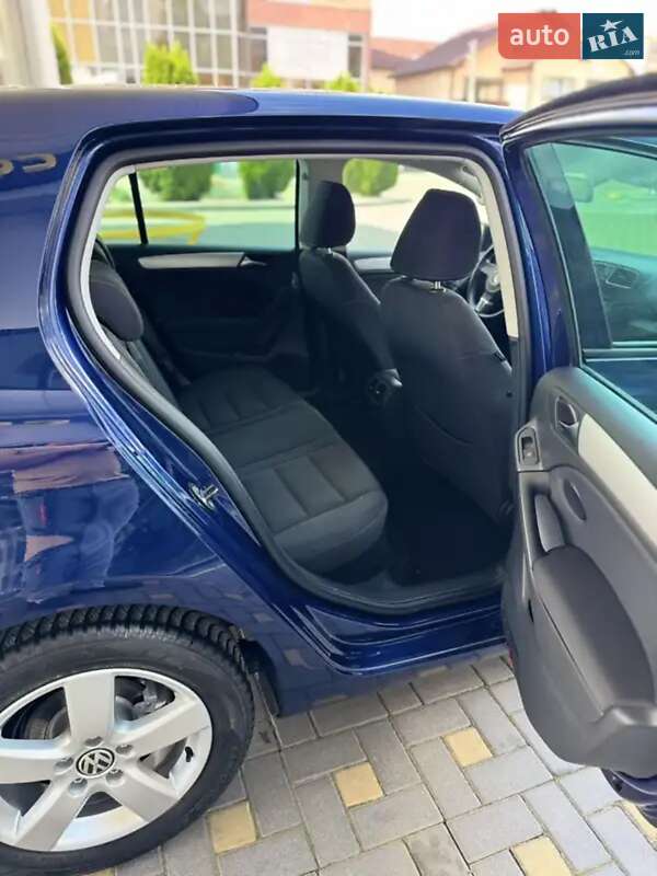Хетчбек Volkswagen Golf 2010 в Тернополі