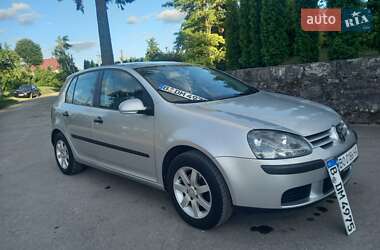 Хэтчбек Volkswagen Golf 2004 в Тернополе