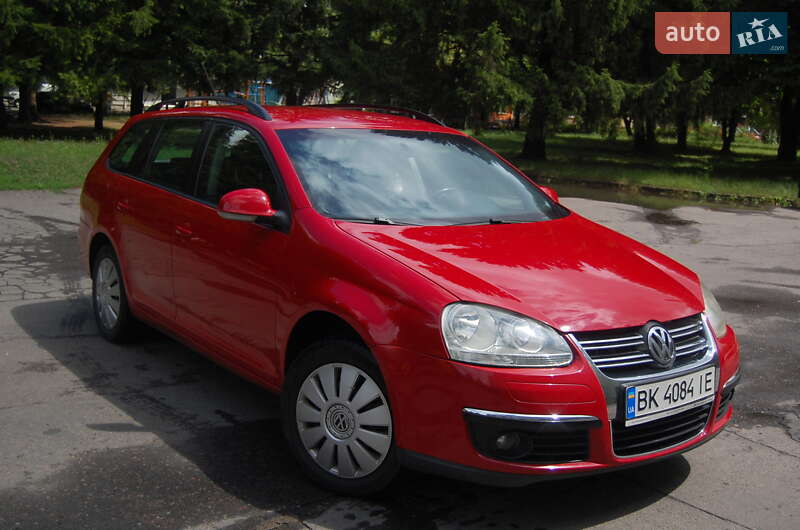 Універсал Volkswagen Golf 2009 в Рівному