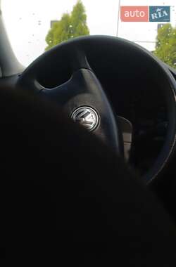 Хэтчбек Volkswagen Golf 1999 в  фото 7 Хэтчбек Volkswagen Golf 1999 в