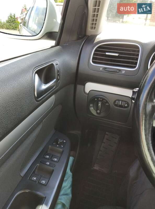 Універсал Volkswagen Golf 2012 в Тернополі фото 25 Універсал Volkswagen Golf 2012 в Тернополі