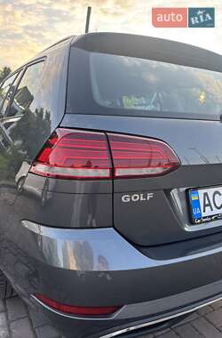 Универсал Volkswagen Golf 2018 в 