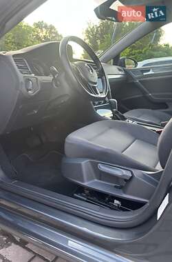 Универсал Volkswagen Golf 2018 в 
