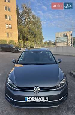Универсал Volkswagen Golf 2018 в 