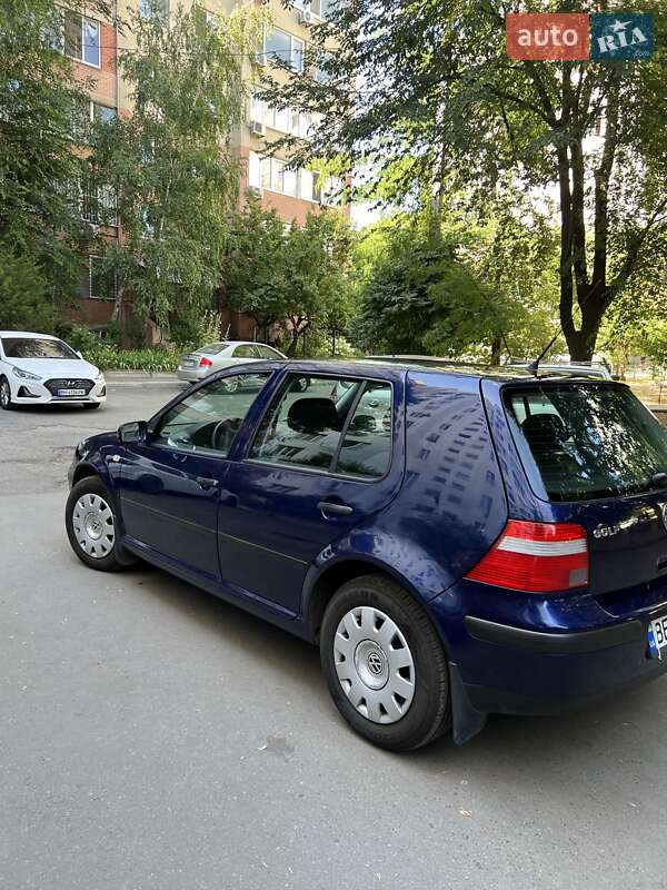 Хетчбек Volkswagen Golf 2003 в Одесі