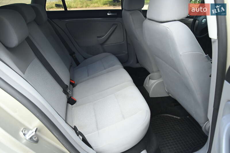 Універсал Volkswagen Golf 2008 в Бердичеві