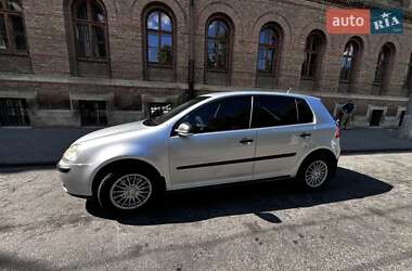 Хэтчбек Volkswagen Golf 2007 в Черновцах