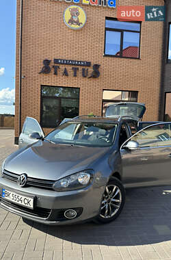 Универсал Volkswagen Golf 2011 в Рокитном