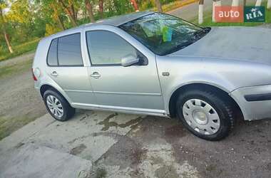Хетчбек Volkswagen Golf 2000 в Сторожинці