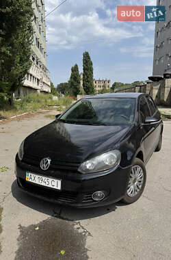 Хетчбек Volkswagen Golf 2010 в Харкові