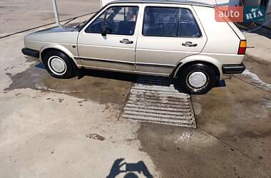 Хэтчбек Volkswagen Golf 1986 в 