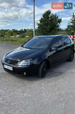 Хетчбек Volkswagen Golf 2004 в Березані
