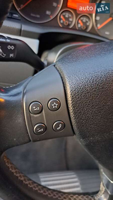 Хэтчбек Volkswagen Golf 2008 в Мукачево