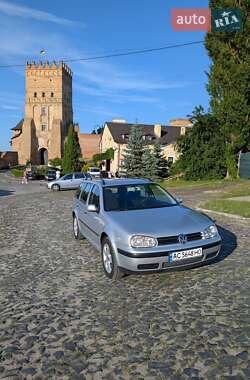 Универсал Volkswagen Golf 2002 в Луцке
