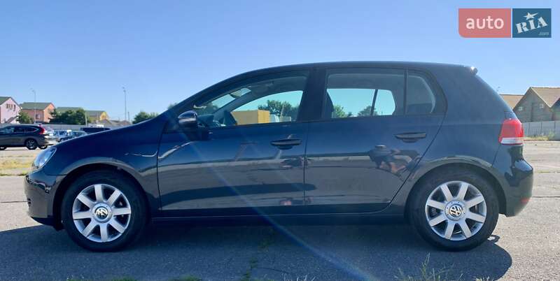 Хэтчбек Volkswagen Golf 2009 в Виннице