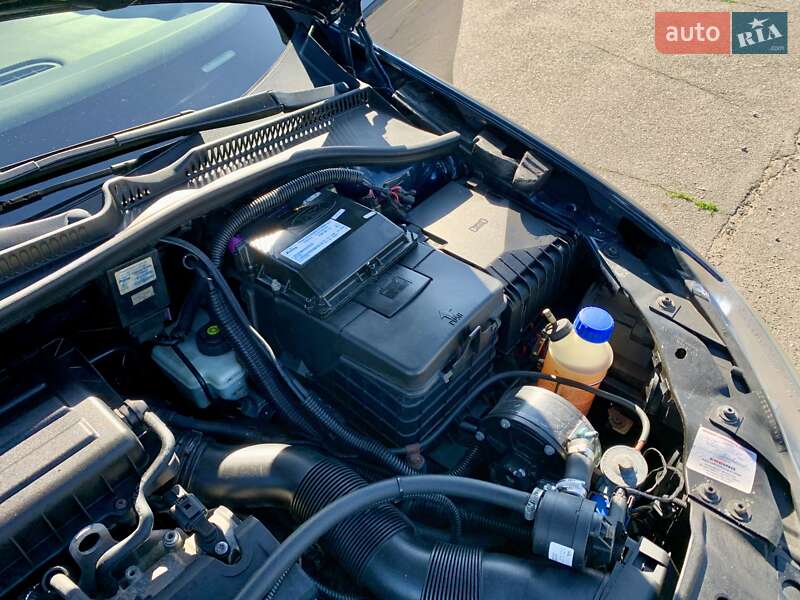 Хэтчбек Volkswagen Golf 2009 в Виннице