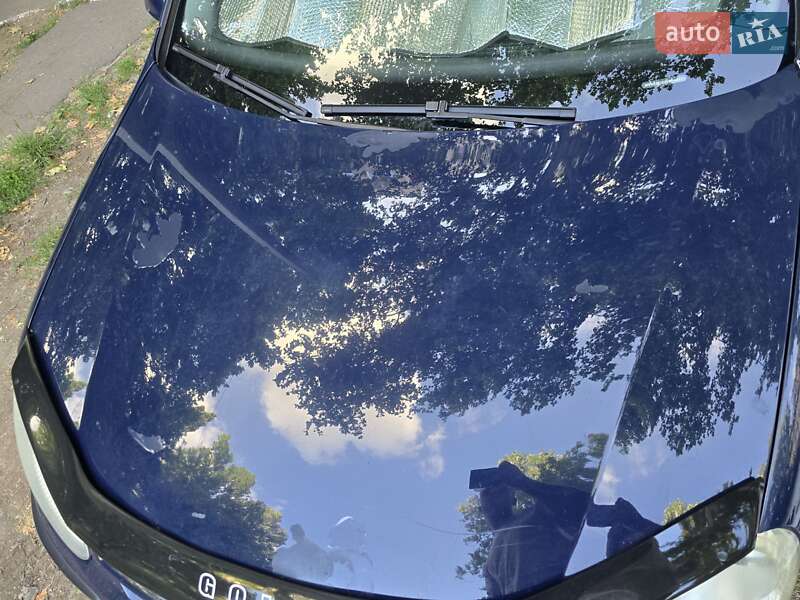 Хэтчбек Volkswagen Golf 2005 в Одессе