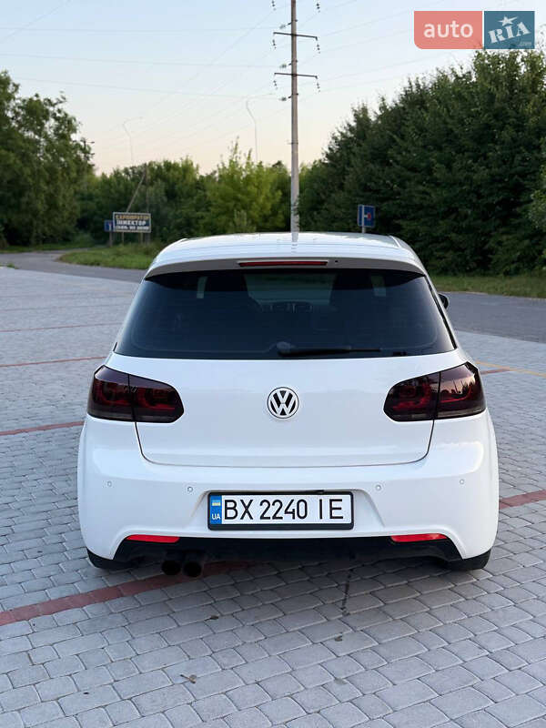Хэтчбек Volkswagen Golf 2010 в Староконстантинове