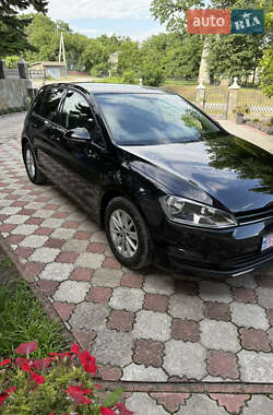 Хетчбек Volkswagen Golf 2013 в Чернівцях