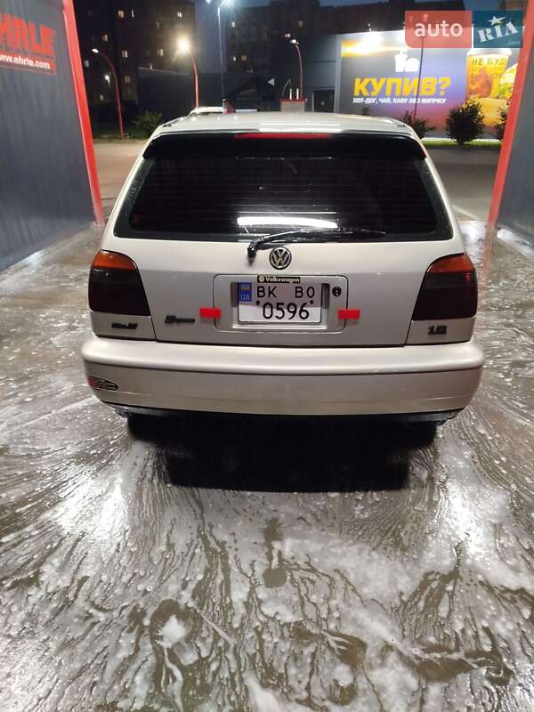 Хэтчбек Volkswagen Golf 1996 в Виннице