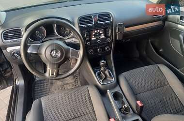 Універсал Volkswagen Golf 2009 в 