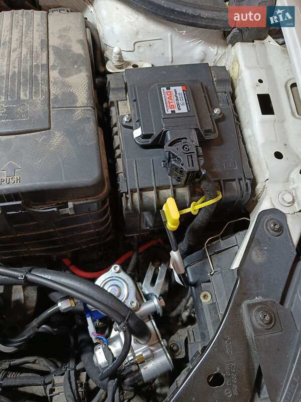 Хэтчбек Volkswagen Golf 2009 в Луцке фото 3 Хэтчбек Volkswagen Golf 2009 в Луцке