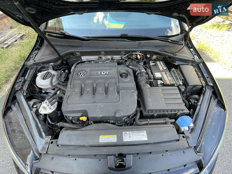 Универсал Volkswagen Golf 2015 в Киеве