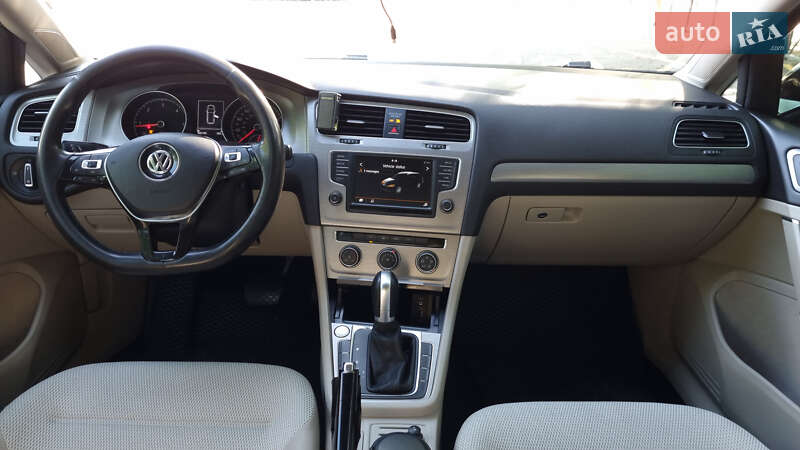 Volkswagen Golf 2015