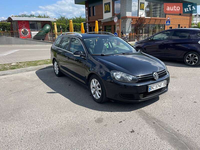 Універсал Volkswagen Golf 2011 в 