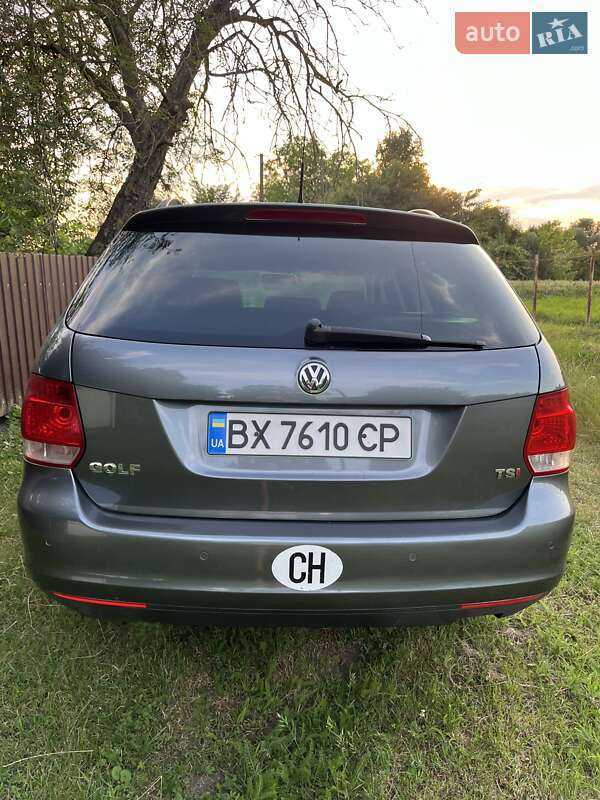 Универсал Volkswagen Golf 2008 в Нетешине