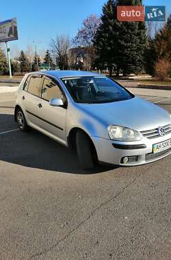 Хэтчбек Volkswagen Golf 2005 в Дружковке