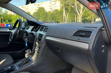 Універсал Volkswagen Golf 2016 в 