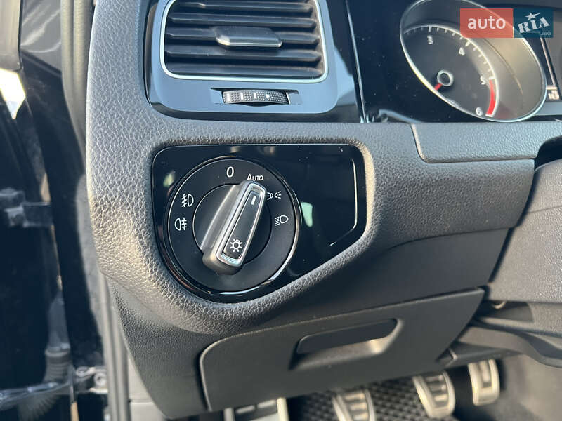 Універсал Volkswagen Golf 2016 в Луцьку