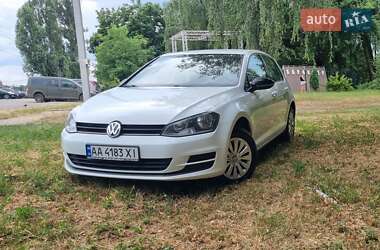Хэтчбек Volkswagen Golf 2014 в Вишневом