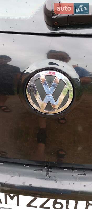 Хетчбек Volkswagen Golf 2006 в Коростені